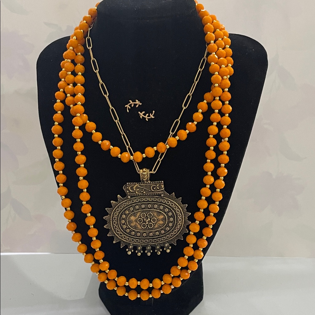 Elegant Orange Beaded Necklace Set536